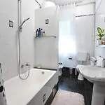 Center. Beautiful 130m2 Apartmant, Sea View *