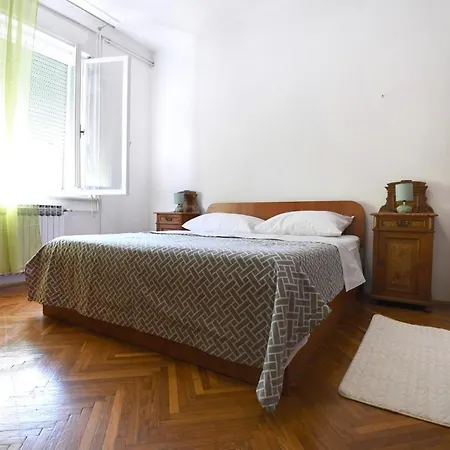 아파트 Center. Beautiful 130m2 Apartmant, Sea View