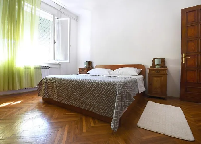 아파트 Center. Beautiful 130m2 Apartmant, Sea View